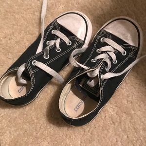Kids converse